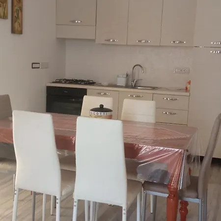 Vicino Al Mare Apartment